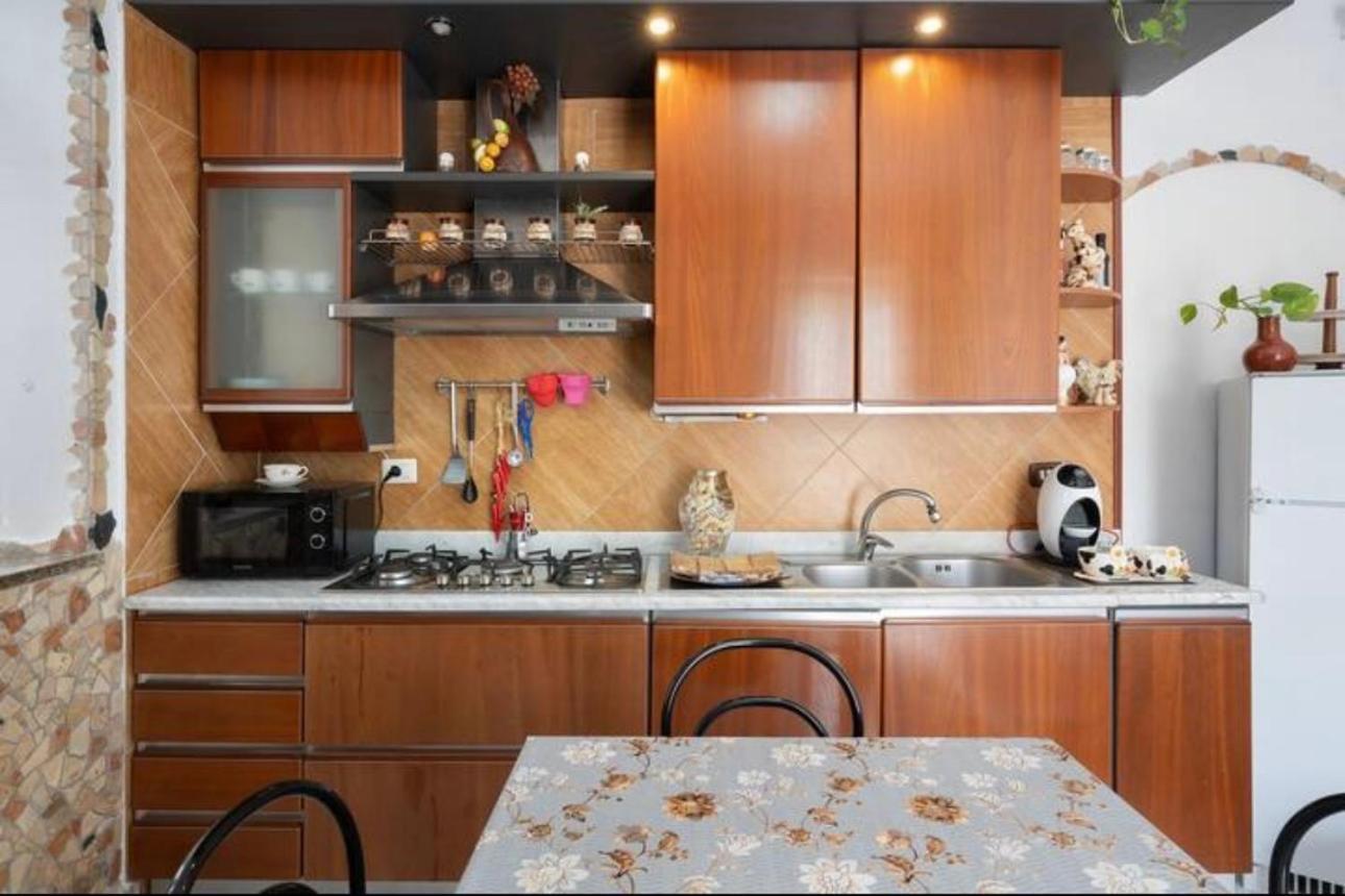 La Casa Di Giulia Bed & Breakfast Ercolano Bagian luar foto