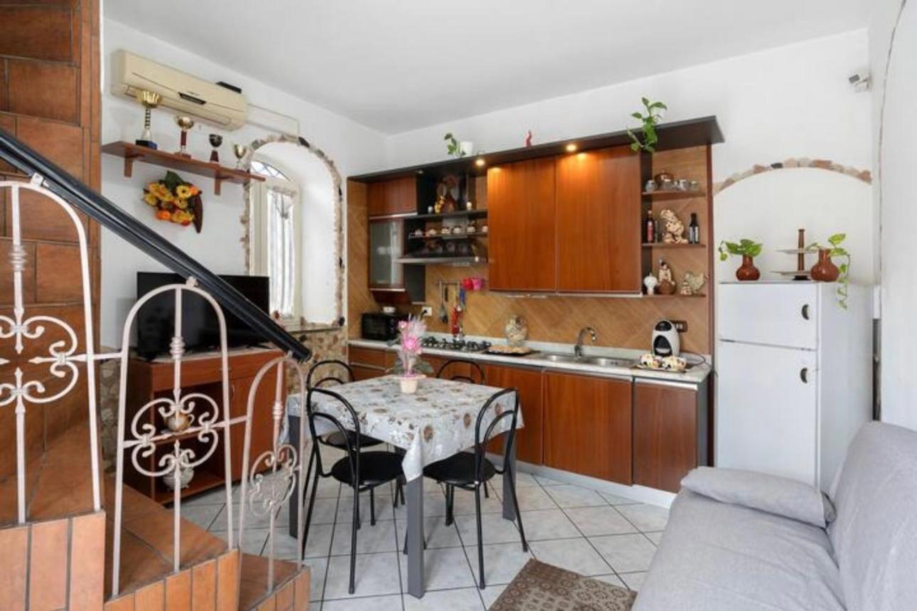 La Casa Di Giulia Bed & Breakfast Ercolano Bagian luar foto